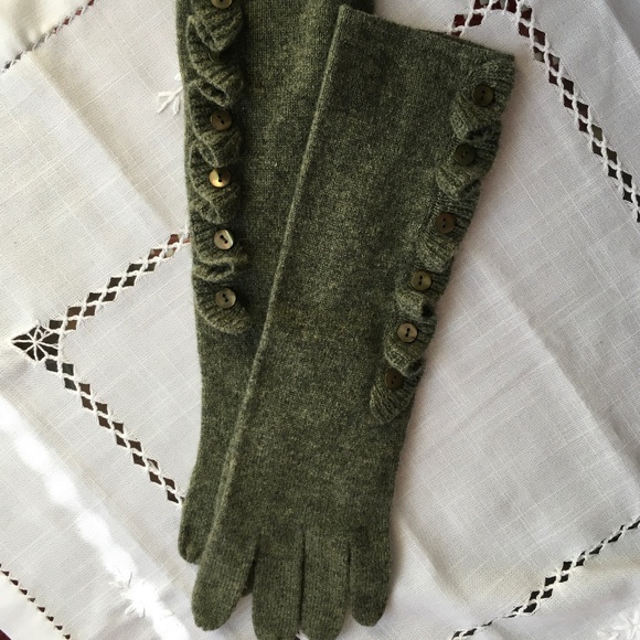 Forte Olive Green Cashmere Gloves - Picture 1 of 5